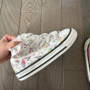 Converse High top toddler white unicorn sneaker